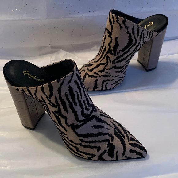 Zebra Print Mules heels Closed Toe Shoes - Picture 9 of 10